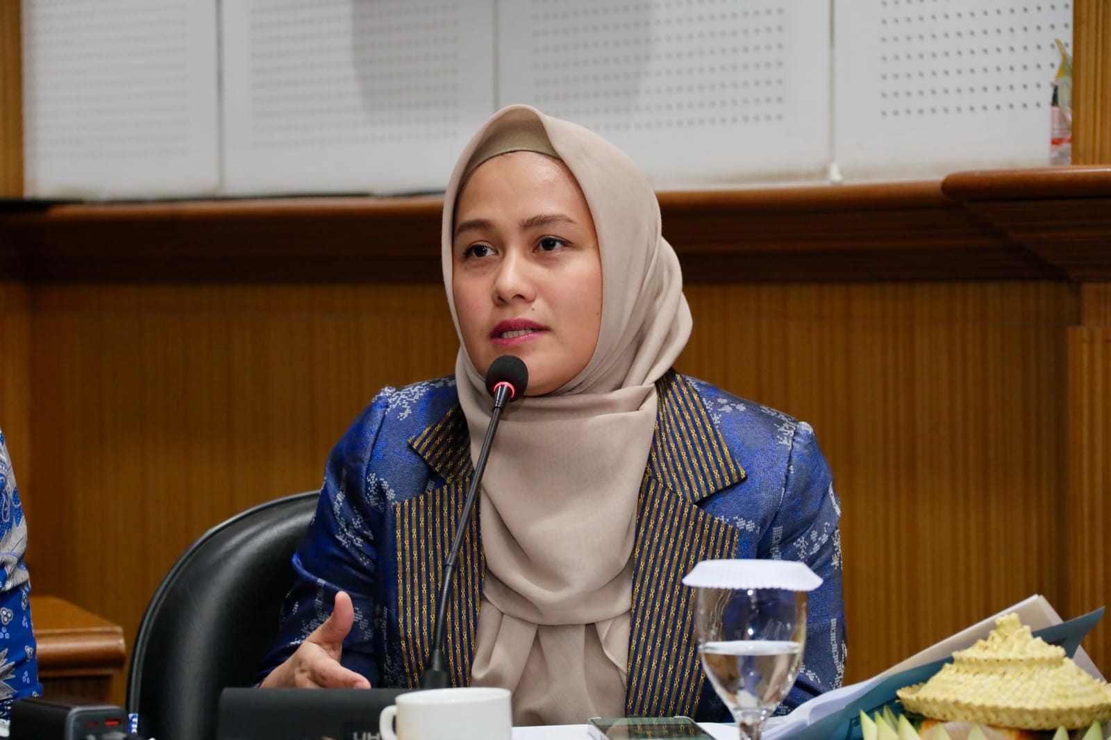 Anggota Komisi X DPR RI Fraksi Partai Golkar asal Dapil Riau I, Karmila Sari